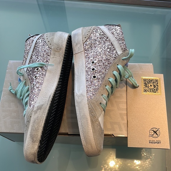 Woman’s golden goose snicker size 40 purple white - Picture 3 of 8